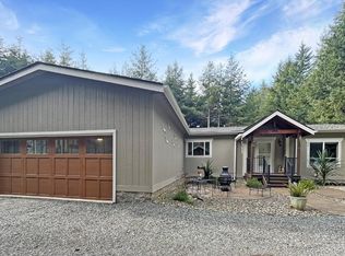 1143 Fahy Ave NE, Bandon, OR 97411