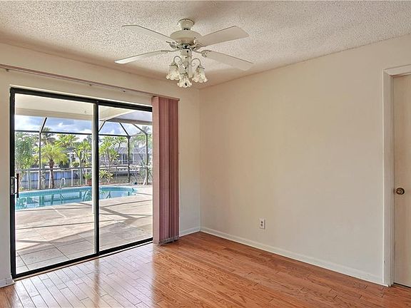 3rd image of 387 Nikomas Way