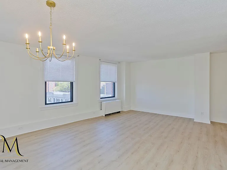 140 Chestnut St — Photo 7