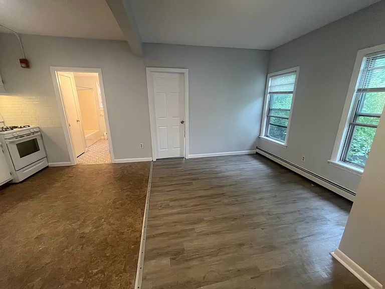 66 Star St #5 — Photo 4