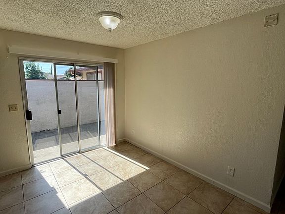3rd image of 88-102 E Henderson Ave #826-852
