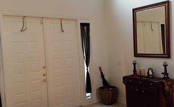 4th image of 2922 E Orchard Cir