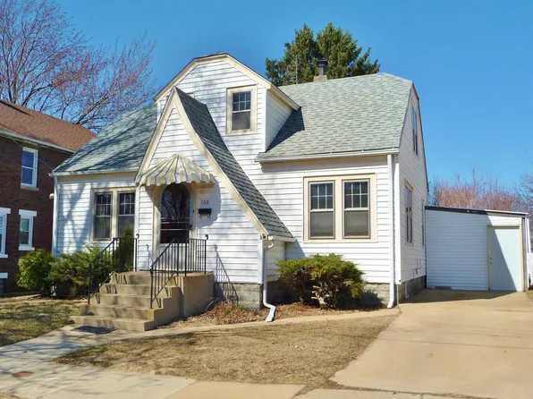 108 Buckbee St, Rockford, IL 61104