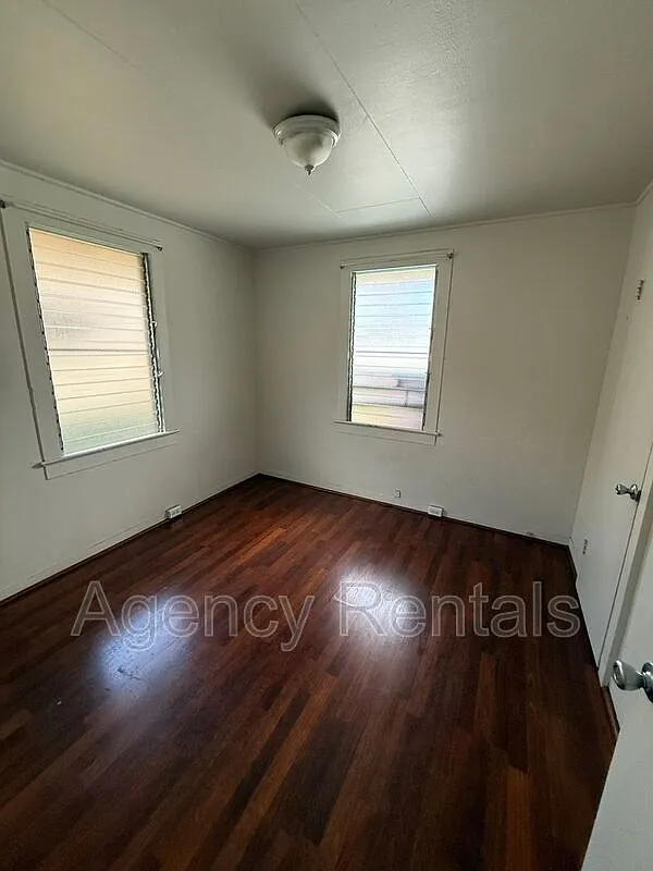 2 bed, 1.0 bath, 550 sqft, $1,800 — Photo 3