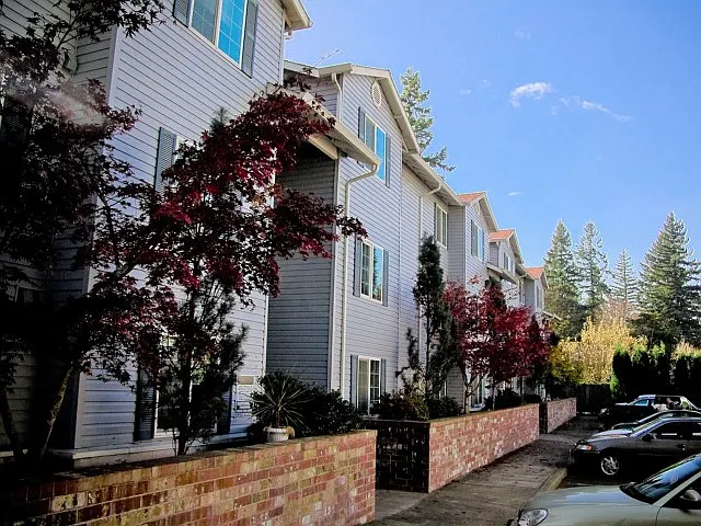 Red Rose Manor — Photo 13