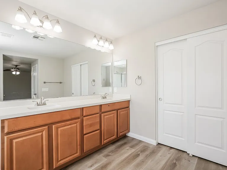1417 Beams Ave — Photo 12