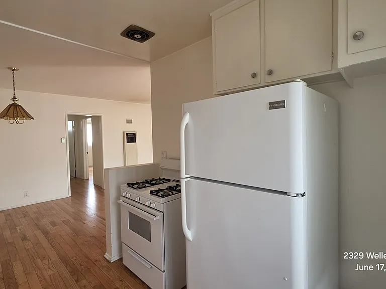 2329 Wellesley Ave #9 — Photo 8