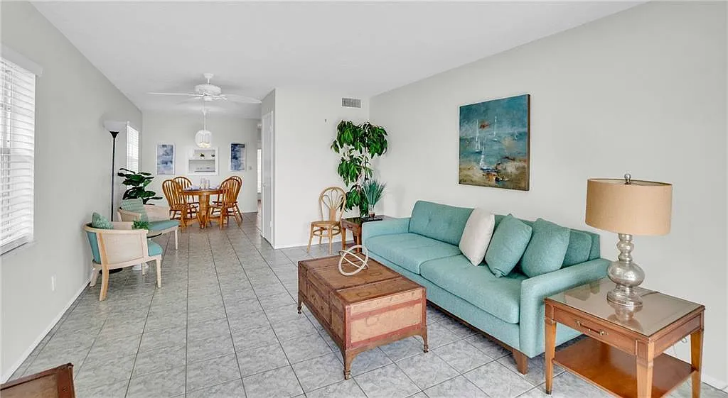 2 bed, 2.0 bath, 1000 sqft, $1,500 — Photo 1