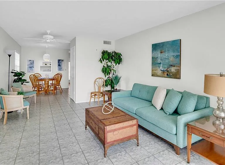 17 Vista Palm Ln #201 — Photo 9