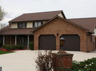 1805 Blacklatch Ln, Middletown, PA 17057