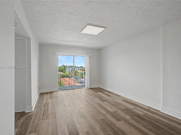 220 SW 17th Ct #54 — Photo 2