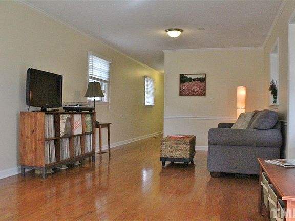 3rd image of 110 W Orange St