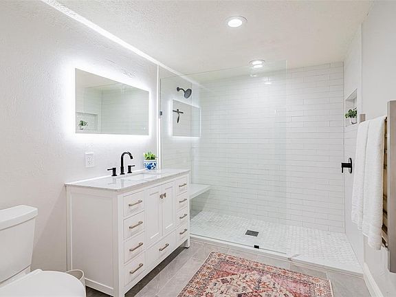 5th image of 4030 S West Shore Blvd