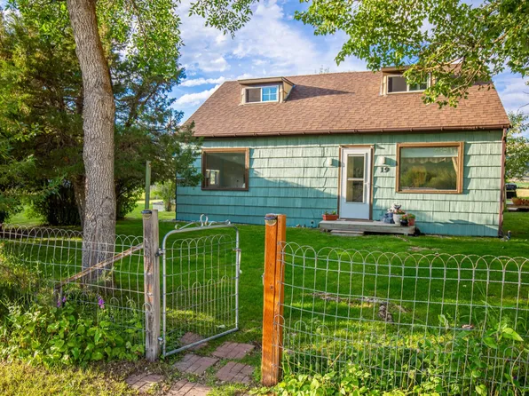 19 Apple Rose Dr E, Anaconda, MT 59711