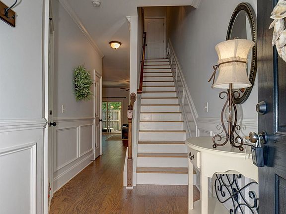 2nd image of 2959 Emma Ln