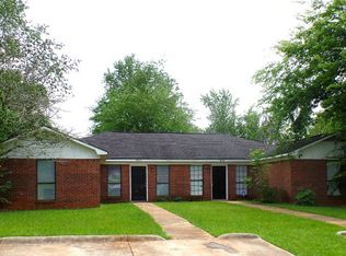 411 Station Crossing Dr, Albany, GA 31721