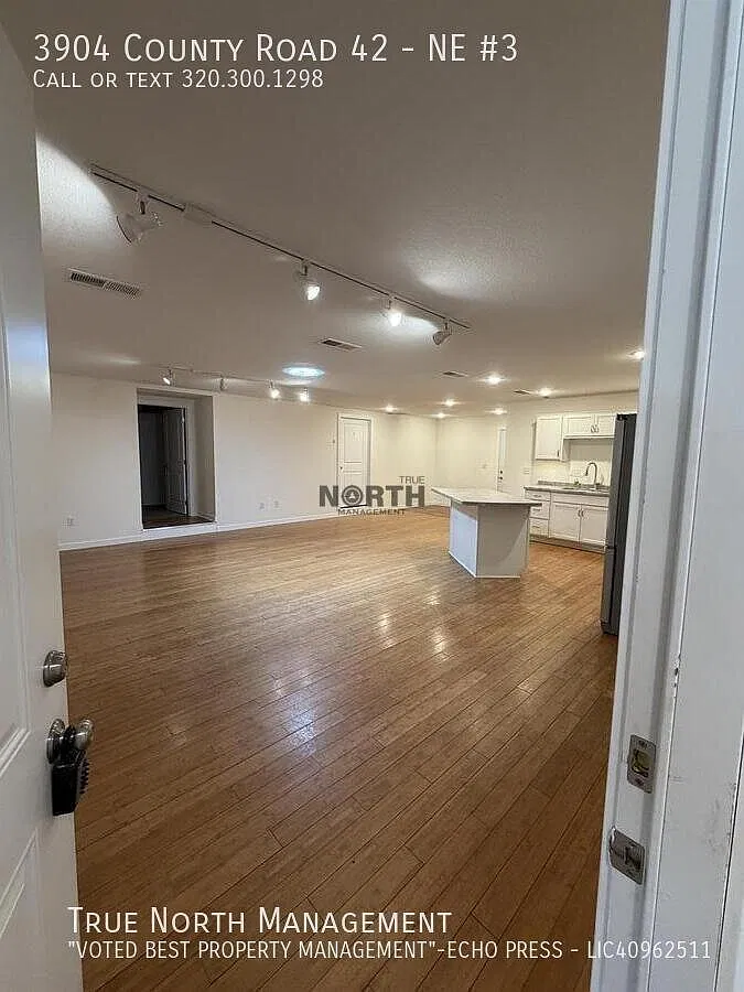 3 bed, $1,700 — Photo 2