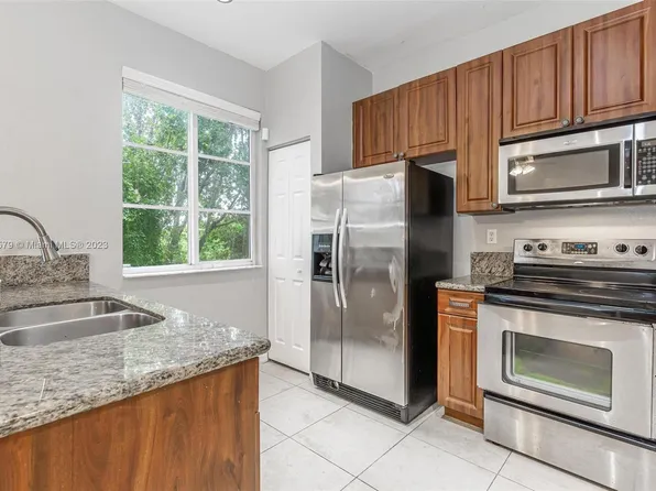12600 SW 50th Ct APT 441, Miramar, FL 33027