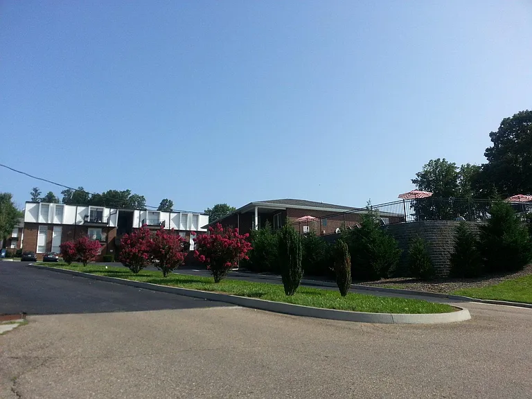 Entry to Bloomingdale Terrace