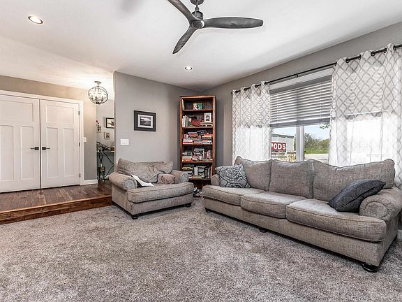 4th image of 16428 Country Club Dr