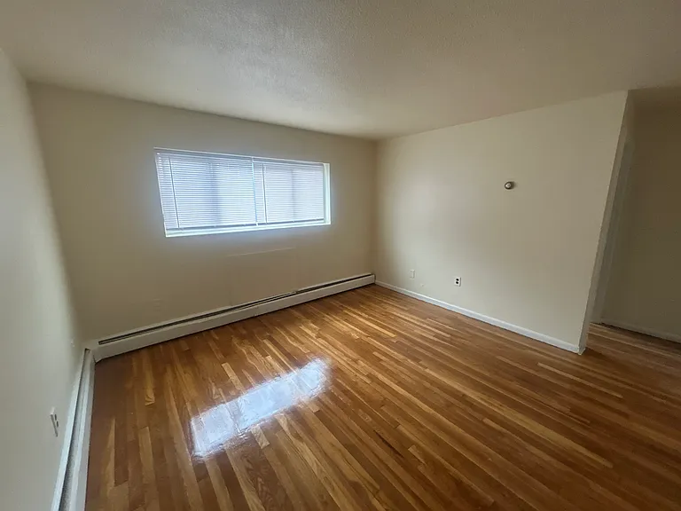 31 Regina Rd #6 — Photo 6