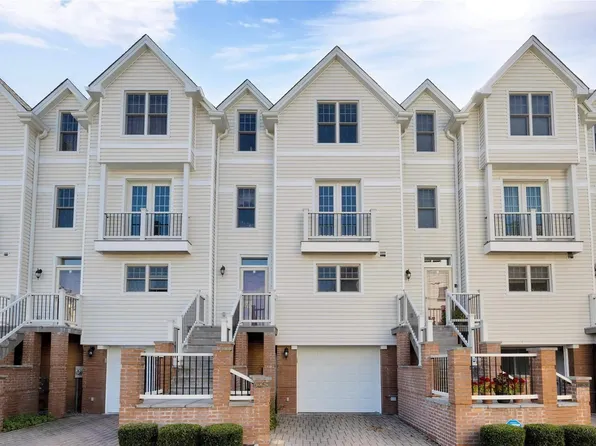 168-28 Powells Cove Boulevard #12, Whitestone, NY 11357