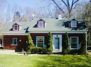 313 N Medina Line Rd, Medina, OH 44256