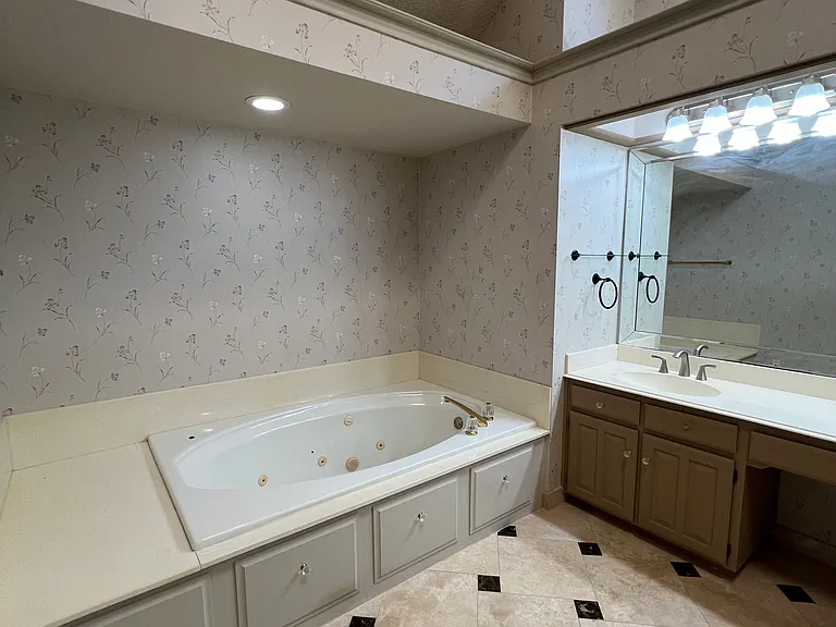 2821 Grand Oak Dr — Photo 14