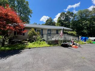 172 Shannon Dr, Long Pond, PA 18334