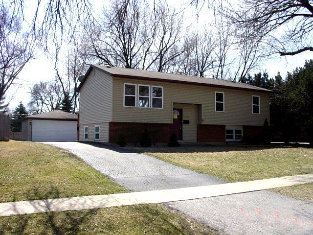 1st image of 2541 Forest Glen Pkwy