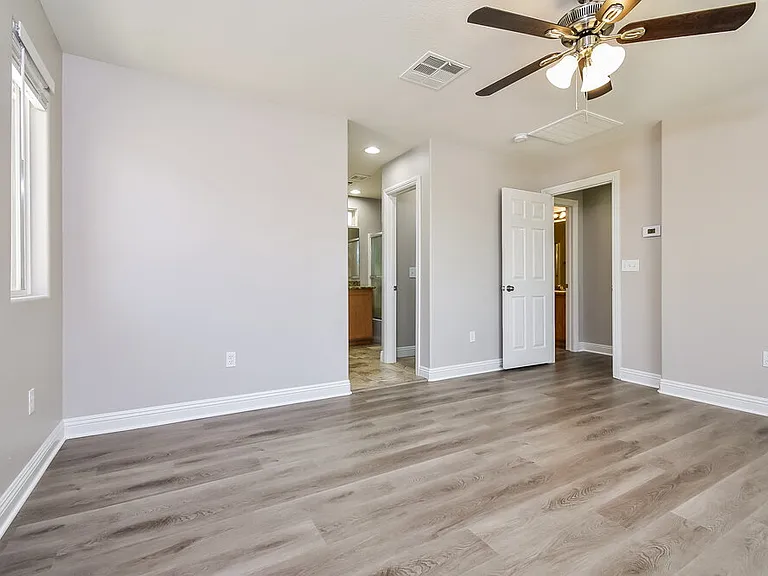 10460 Chrisman Ave — Photo 12