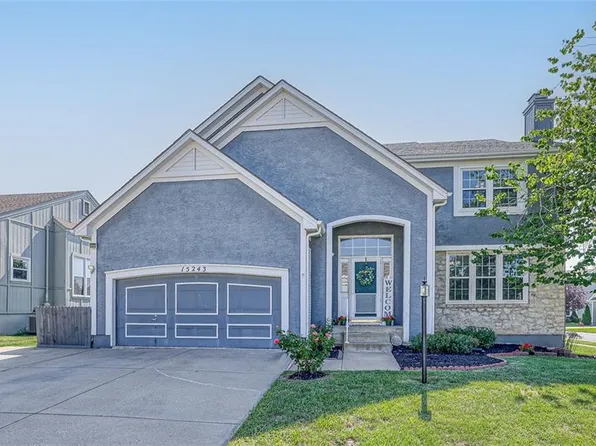 15243 Goodman St, Overland Park, KS 66223