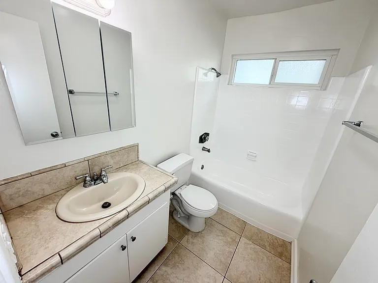 85 N Holliston Ave — Photo 19