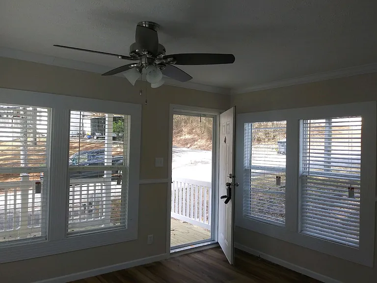 The Waverly — Photo 12