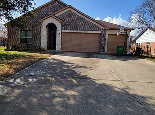 5117 Inverness Dr, Baytown, TX 77521