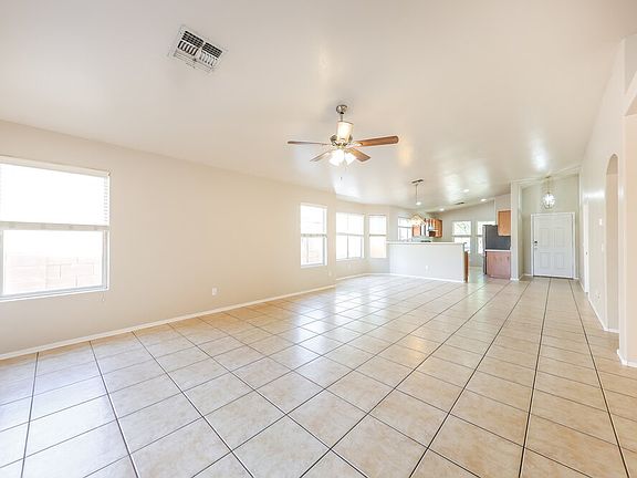 5th image of 3312 S 95th Dr