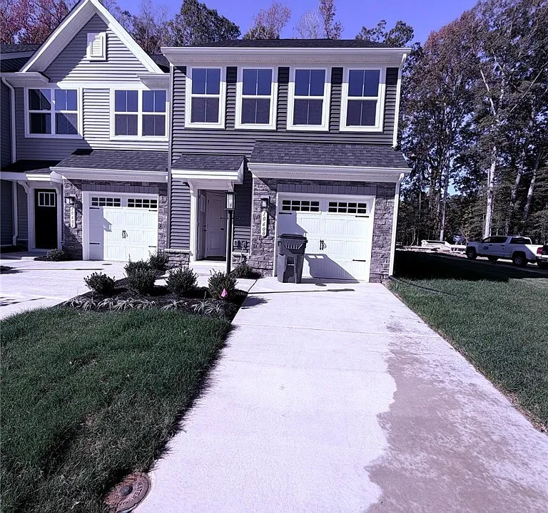 10600 Pink Lily Ln