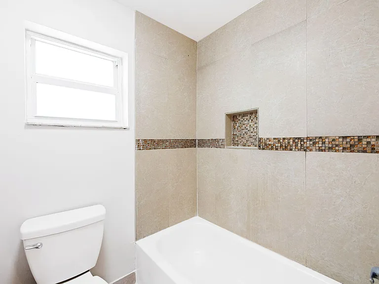 2981 NW 92nd Ave — Photo 14