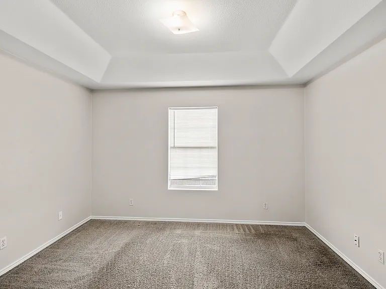 4416 Thunderbird Ave — Photo 8