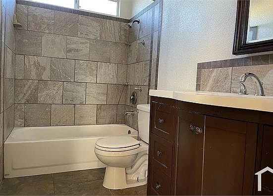 4th image of 9125 Sparklewood Ct