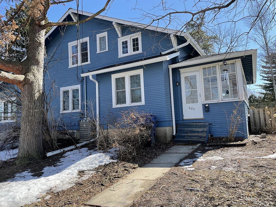1st image of 605 Cedar St