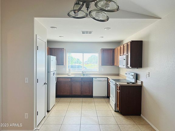 3rd image of 21406 N 120th Ln