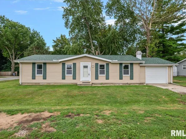 1002 Lincoln St, Auburn, IL 62615