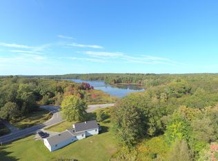 8 S Clary Rd, Jefferson, ME 04348