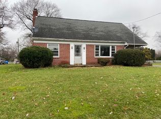 271 E Main St #1, Leola, PA 17540
