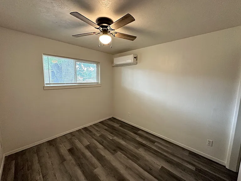 1619 W 5th Ave #A — Photo 17