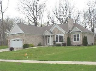 1402 Whispering Trl, Benton Harbor, MI