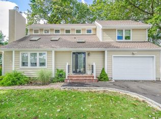 88 Forest Ave, Lake Grove, NY 11755