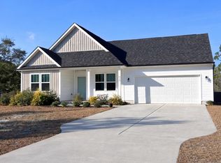 915 Nicklaus Rd, Southport, NC 28461