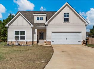 2 Pimlico Dr, Fort Mitchell, AL 36856